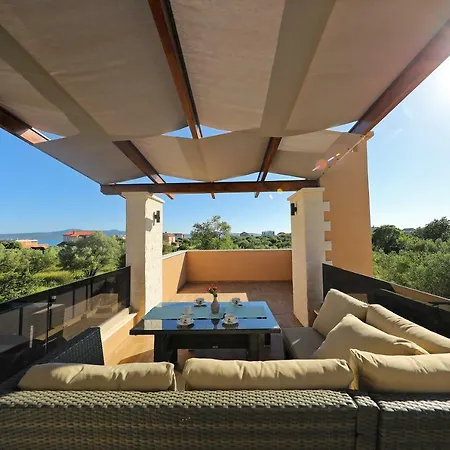 Lapidem Villa *