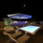 Lapidem Villa *