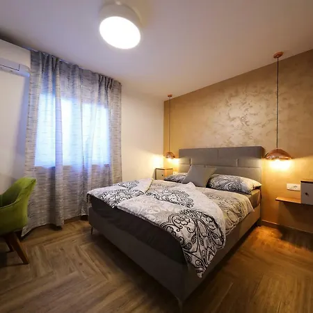 Vila Lapidem Villa *
