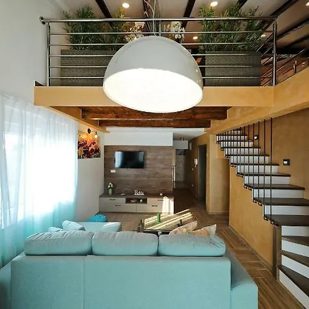 Lapidem Villa *