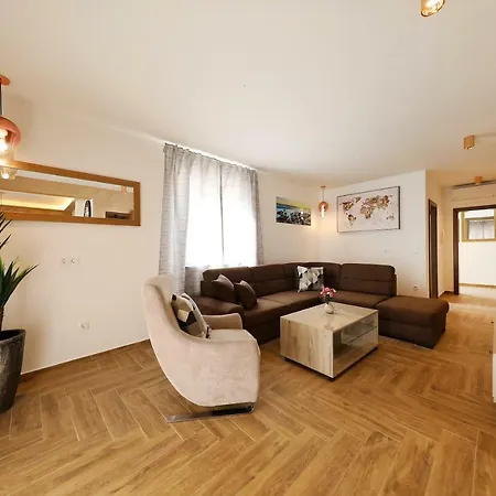 Villa Vila Lapidem *