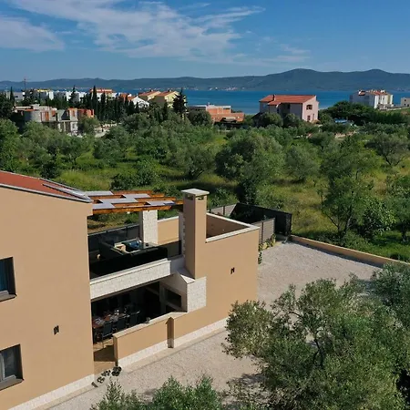 Vila Lapidem Villa