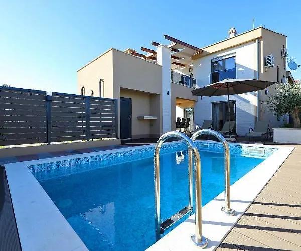 Lapidem Villa
